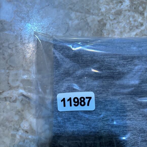 Lululemon Swiftly Tech Shirt Women's Size 8 Grey Long Sleeve Thumholes Gym - Picture 9 of 9